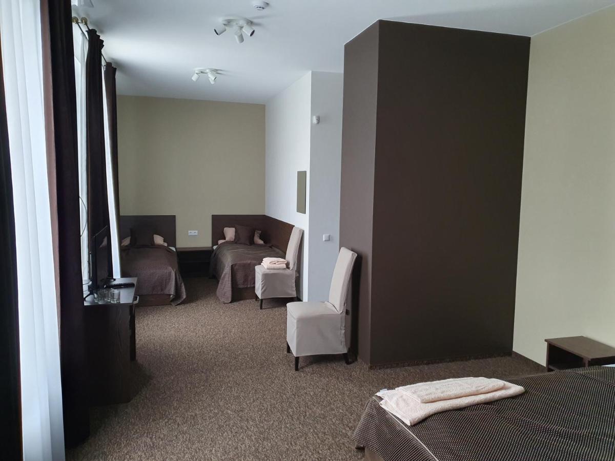 Svetaine Hotel Jonava Bagian luar foto